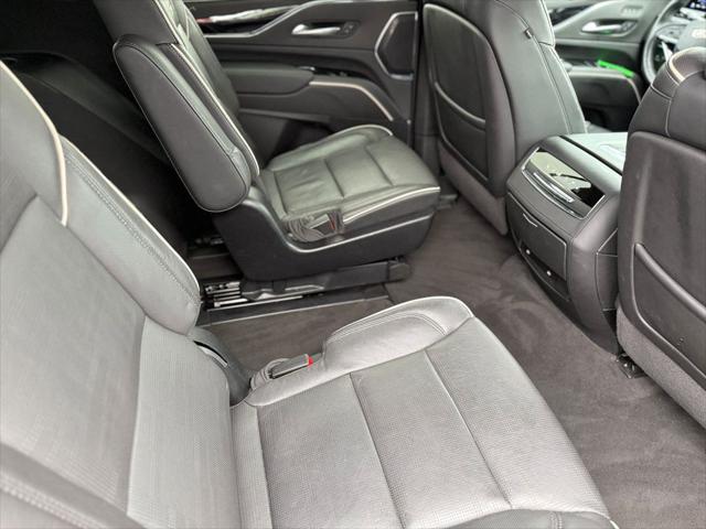 2024 Cadillac Escalade Sport - Photo 18