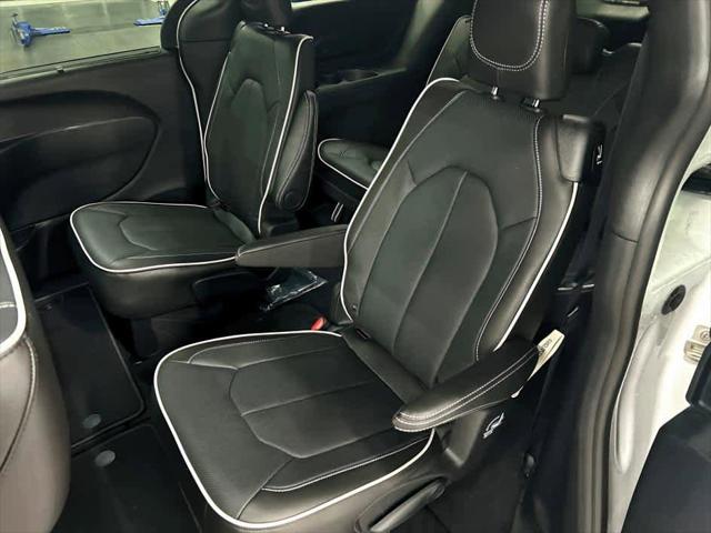 2026 Chrysler Pacifica Limited AWD