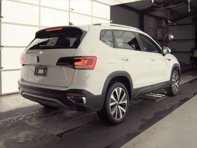 2024 Volkswagen Taos 1.5T SE