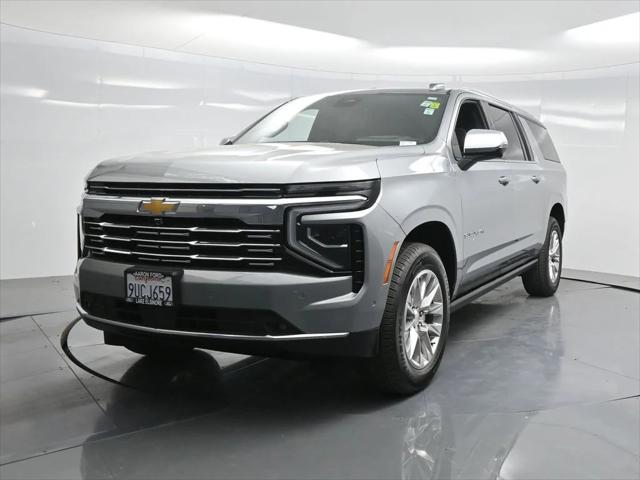 2025 Chevrolet Suburban 4WD Premier