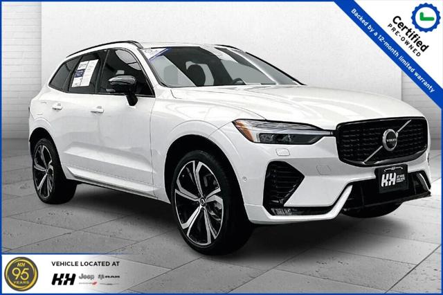 2023 Volvo XC60 B6 Ultimate Dark Theme