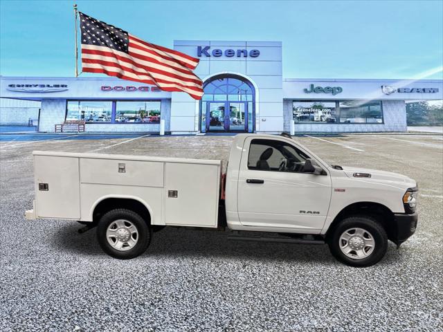 2022 RAM 3500 Chassis Tradesman/SLT