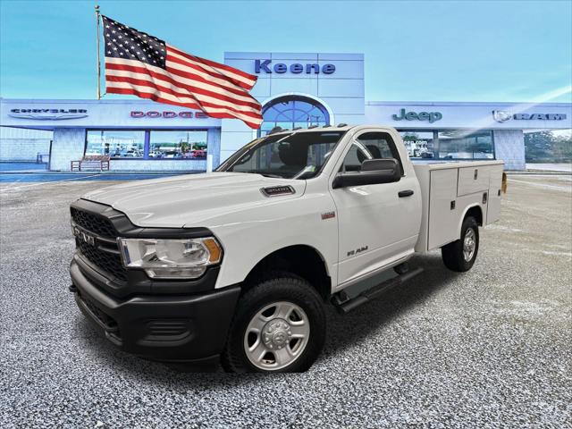 2022 RAM 3500 Chassis Tradesman/SLT