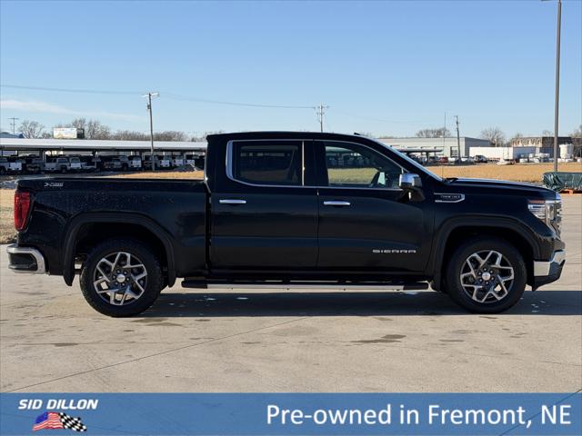 2022 GMC Sierra 1500 4WD Crew Cab Short Box SLT 2022 GMC Sierra 1500 4WD Crew Cab Short Box SLT