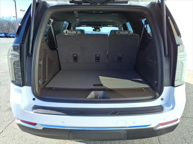 2026 Chevrolet Suburban LT, 4WD