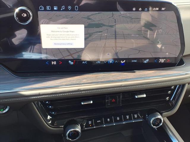 2026 Chevrolet Suburban LT, 4WD