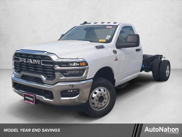 2025 RAM Ram 3500 Chassis Cab RAM 3500 TRADESMAN CHASSIS REGULAR CAB 4X2 84 CA