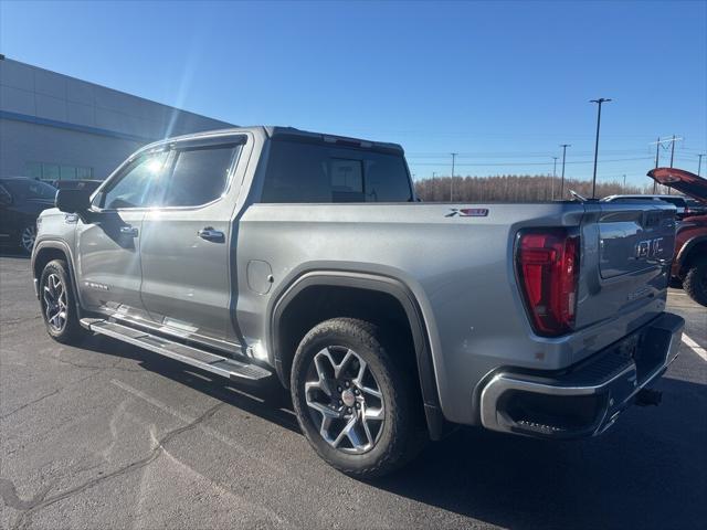 2023 GMC Sierra 1500 4WD Crew Cab Short Box SLT