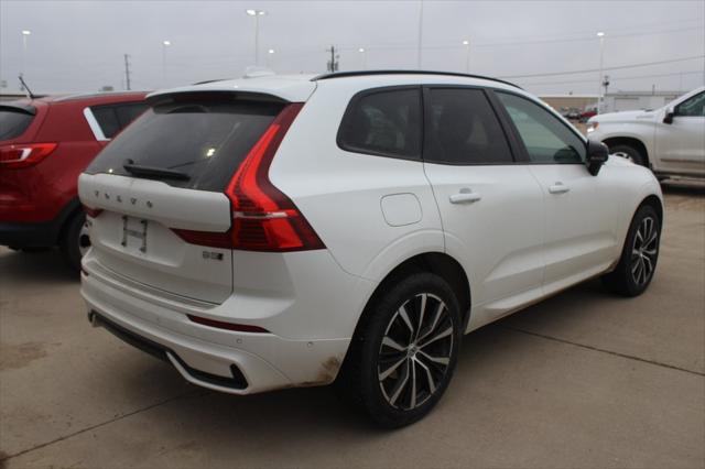 2024 Volvo XC60 B5 Plus Dark Theme