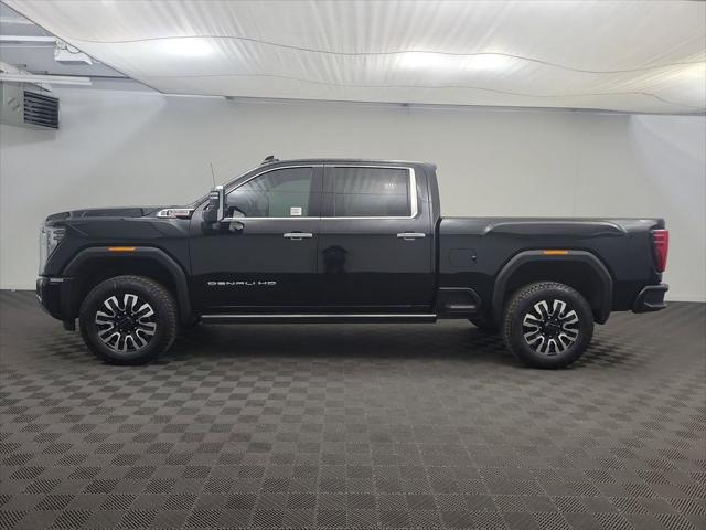 2024 GMC Sierra 3500HD 4WD Crew Cab Standard Bed Denali