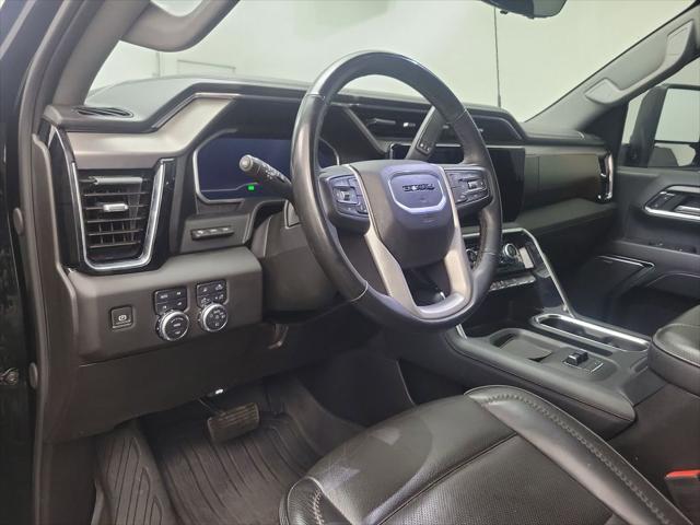 2024 GMC Sierra 3500HD 4WD Crew Cab Standard Bed Denali