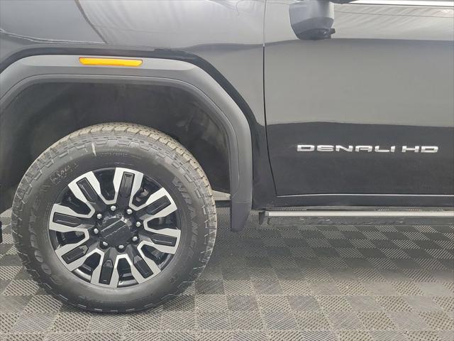 2024 GMC Sierra 3500HD 4WD Crew Cab Standard Bed Denali