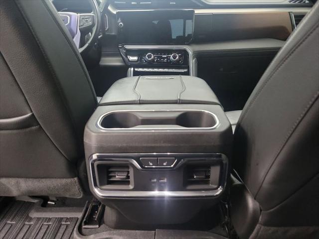 2024 GMC Sierra 3500HD 4WD Crew Cab Standard Bed Denali
