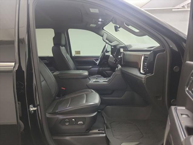 2024 GMC Sierra 3500HD 4WD Crew Cab Standard Bed Denali