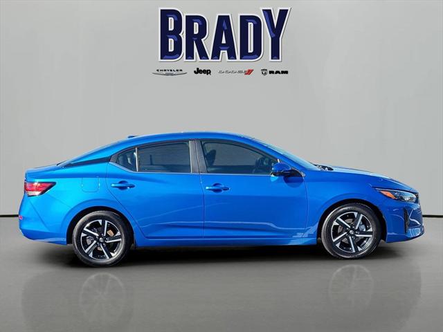 2024 Nissan Sentra SV Xtronic CVT