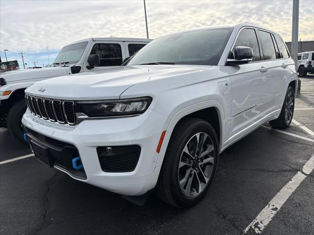2022 Jeep Grand Cherokee 4xe Overland 4x4