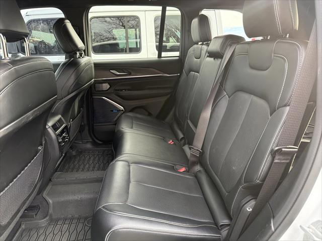 2022 Jeep Grand Cherokee Overland 4x4