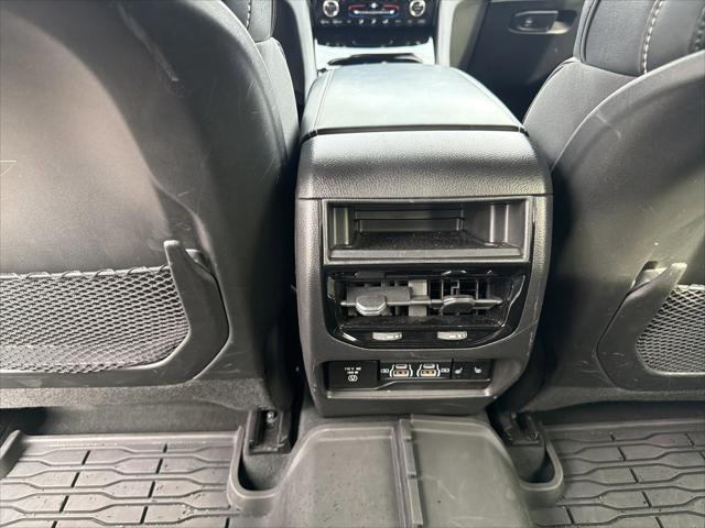 2022 Jeep Grand Cherokee Overland 4x4