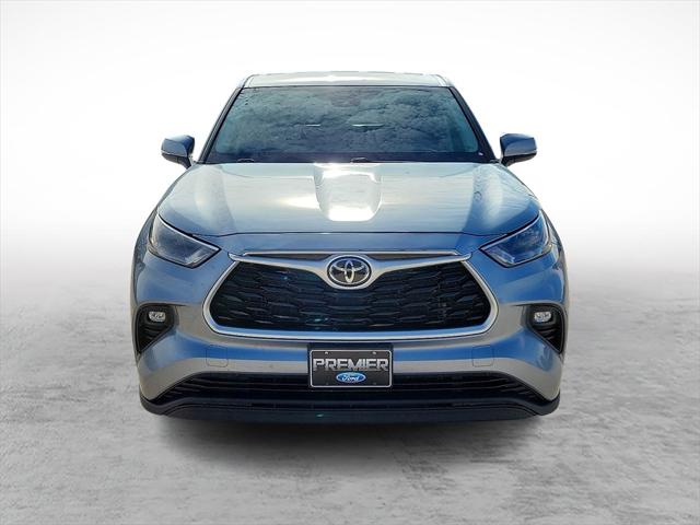 2022 Toyota Highlander LE