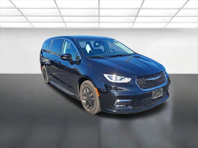 2024 Chrysler Pacifica Touring L for sale in Enumclaw, WA