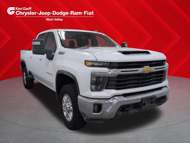 2024 Chevrolet Silverado 2500HD 4WD Crew Cab Standard Bed LT