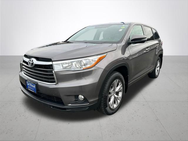 2016 Toyota Highlander LE Plus V6