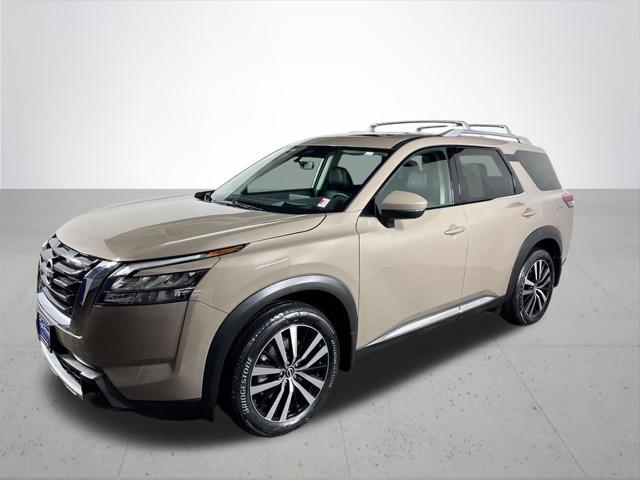 2025 Nissan Pathfinder Platinum 4WD