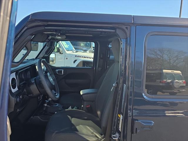 2025 Jeep Wrangler 4-Door Summit 4x4