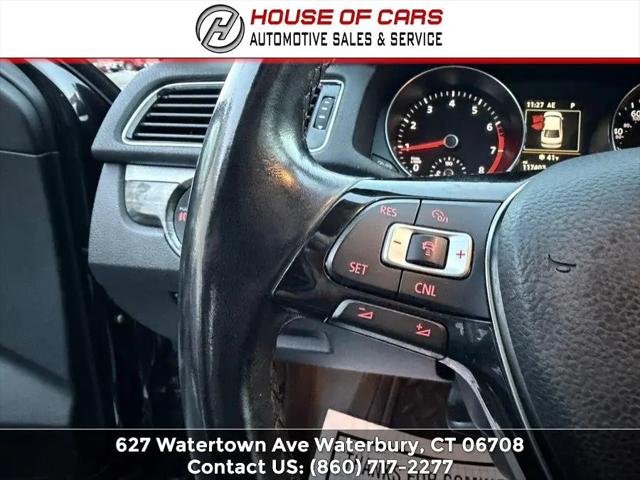 2017 Volkswagen Passat 1.8T SE