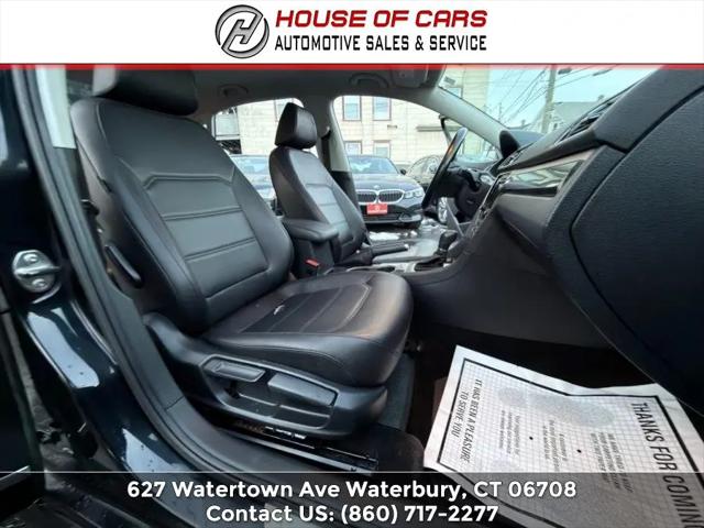 2017 Volkswagen Passat 1.8T SE