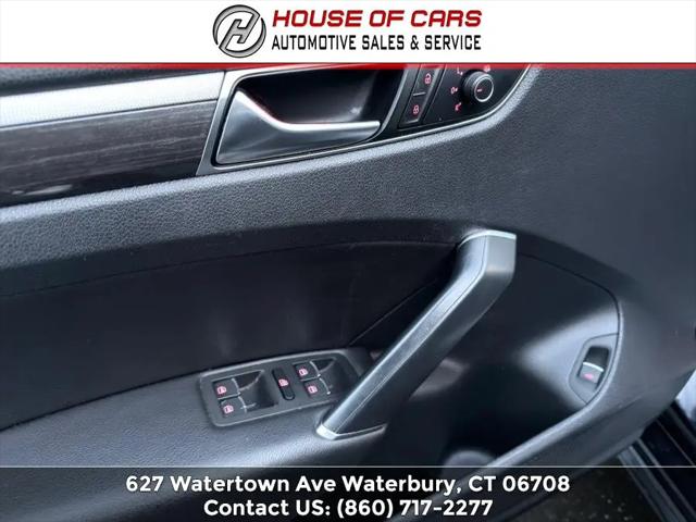 2017 Volkswagen Passat 1.8T SE