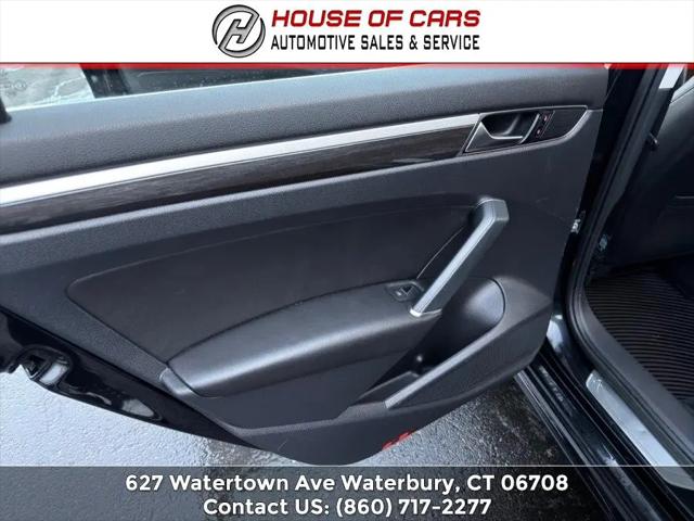 2017 Volkswagen Passat 1.8T SE