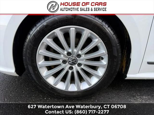 2017 Volkswagen Passat 1.8T SE