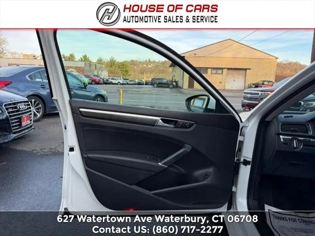2017 Volkswagen Passat 1.8T SE