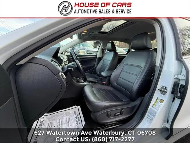 2017 Volkswagen Passat 1.8T SE