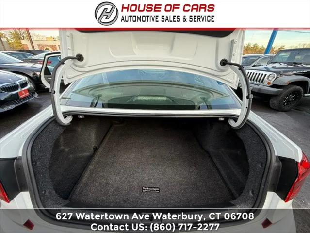 2017 Volkswagen Passat 1.8T SE