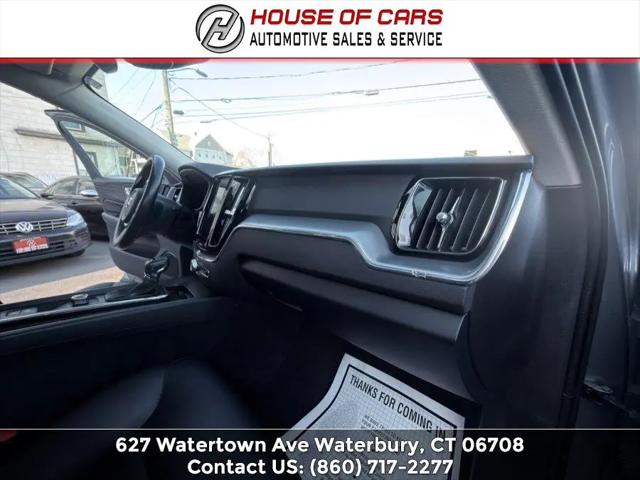 2018 Volvo XC60 T5 Momentum