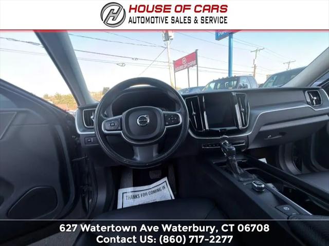 2018 Volvo XC60 T5 Momentum