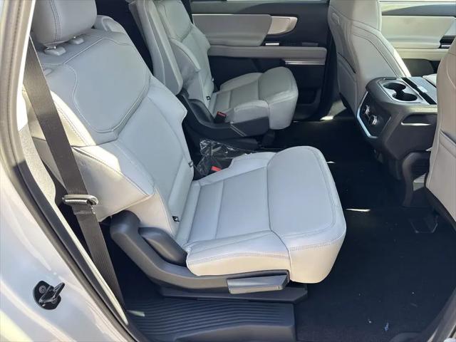 2026 Ford Expedition Max Active MAX