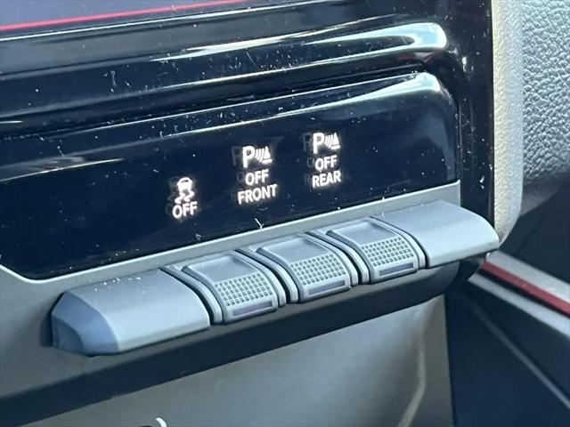 2025 Ram 1500 Rebel Crew Cab 4x4 5'7" Box