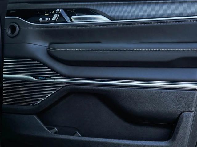 2026 Jeep Grand Wagoneer Summit Obsidian 4x4