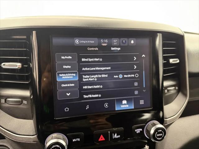 2025 Ram 1500 Tradesman Crew Cab 4x4 5'7" Box