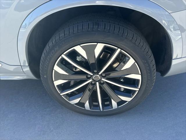 2026 Volvo XC90 Plug-In Hybrid Plus, T8 AWD, Electric/Gasoline, Bright, 7 Seats
