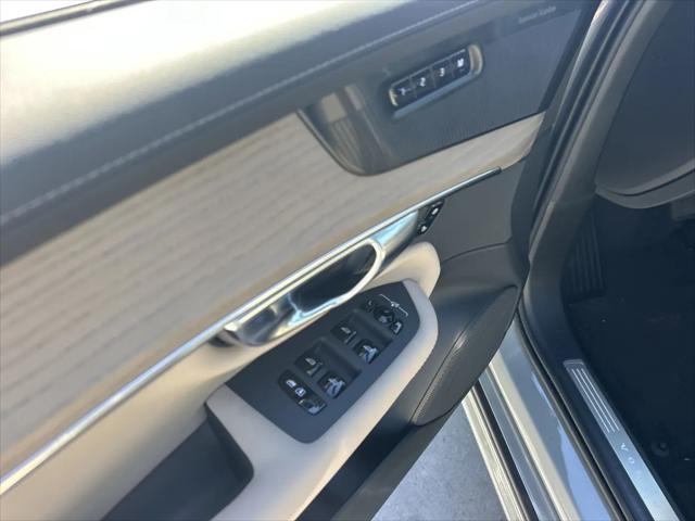 2026 Volvo XC90 Plug-In Hybrid Plus, T8 AWD, Electric/Gasoline, Bright, 7 Seats
