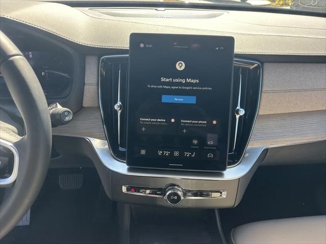 2026 Volvo XC90 Plug-In Hybrid Plus, T8 AWD, Electric/Gasoline, Bright, 7 Seats