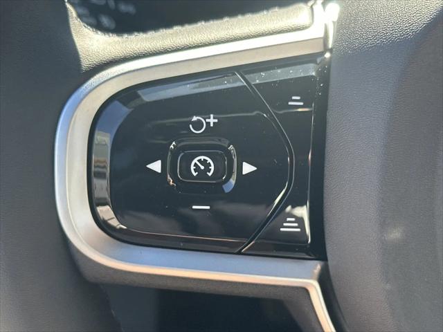 2026 Volvo XC90 Plug-In Hybrid Plus, T8 AWD, Electric/Gasoline, Bright, 7 Seats