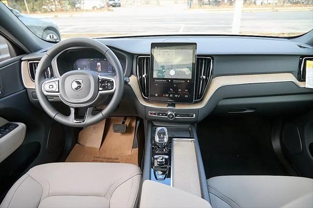 2026 Volvo XC60 B5 Plus