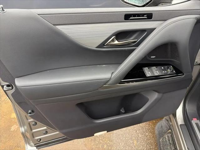 2026 Lexus LX F SPORT Handling