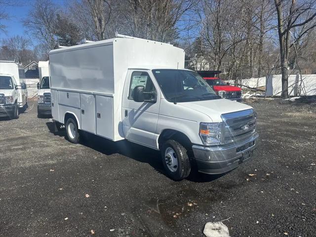 2026 Ford E-350 Cutaway E-Series Cutaway