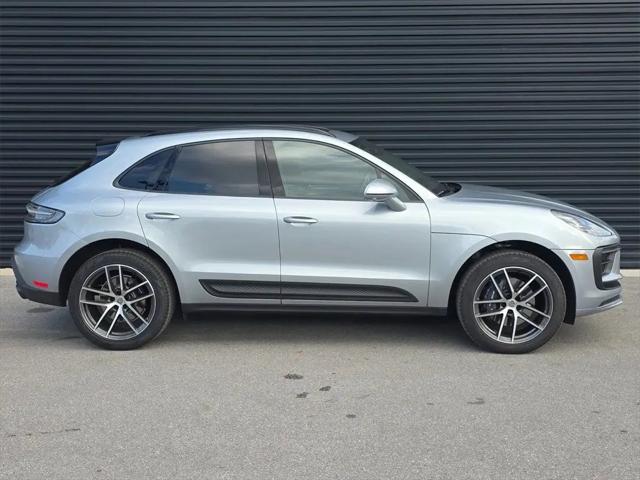 2025 Porsche Macan Macan